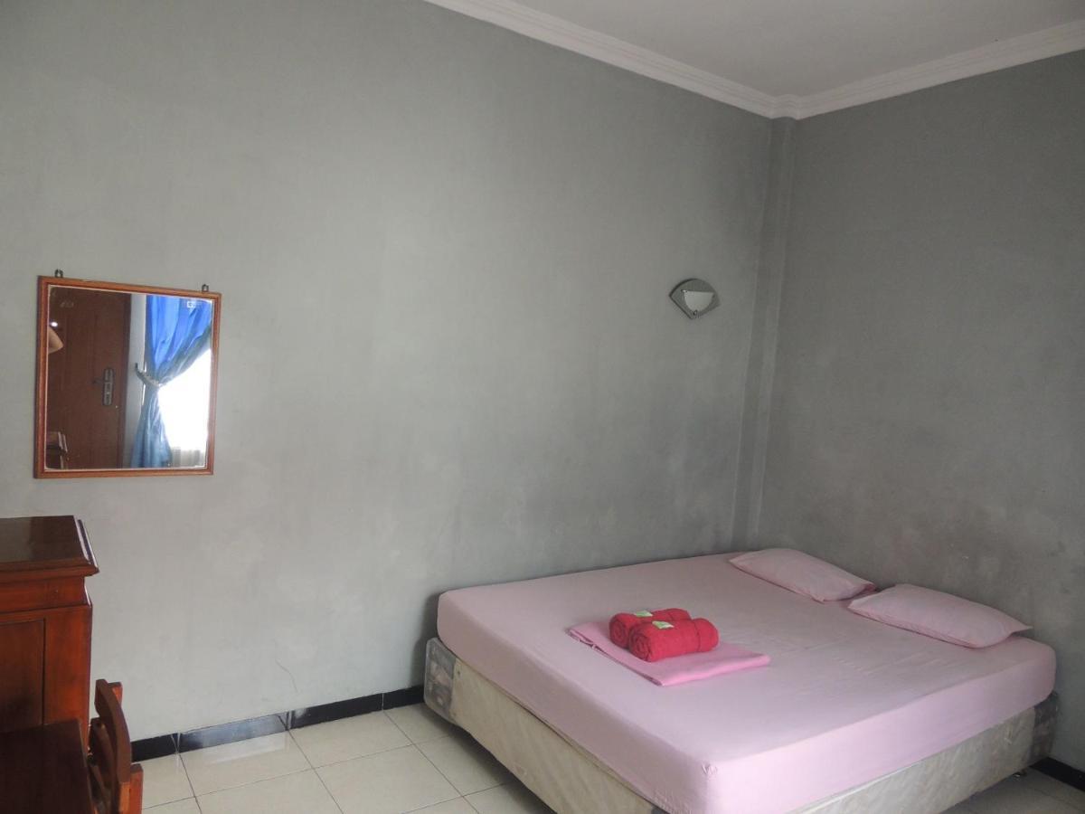 Hotel Sejahtera Kebumen Exteriör bild